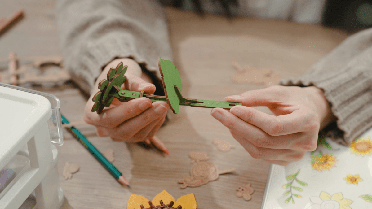 3D Wooden Flower Puzzles - Pages & Parcels