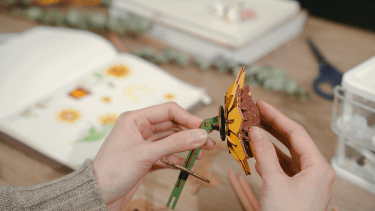 3D Wooden Flower Puzzles - Pages & Parcels