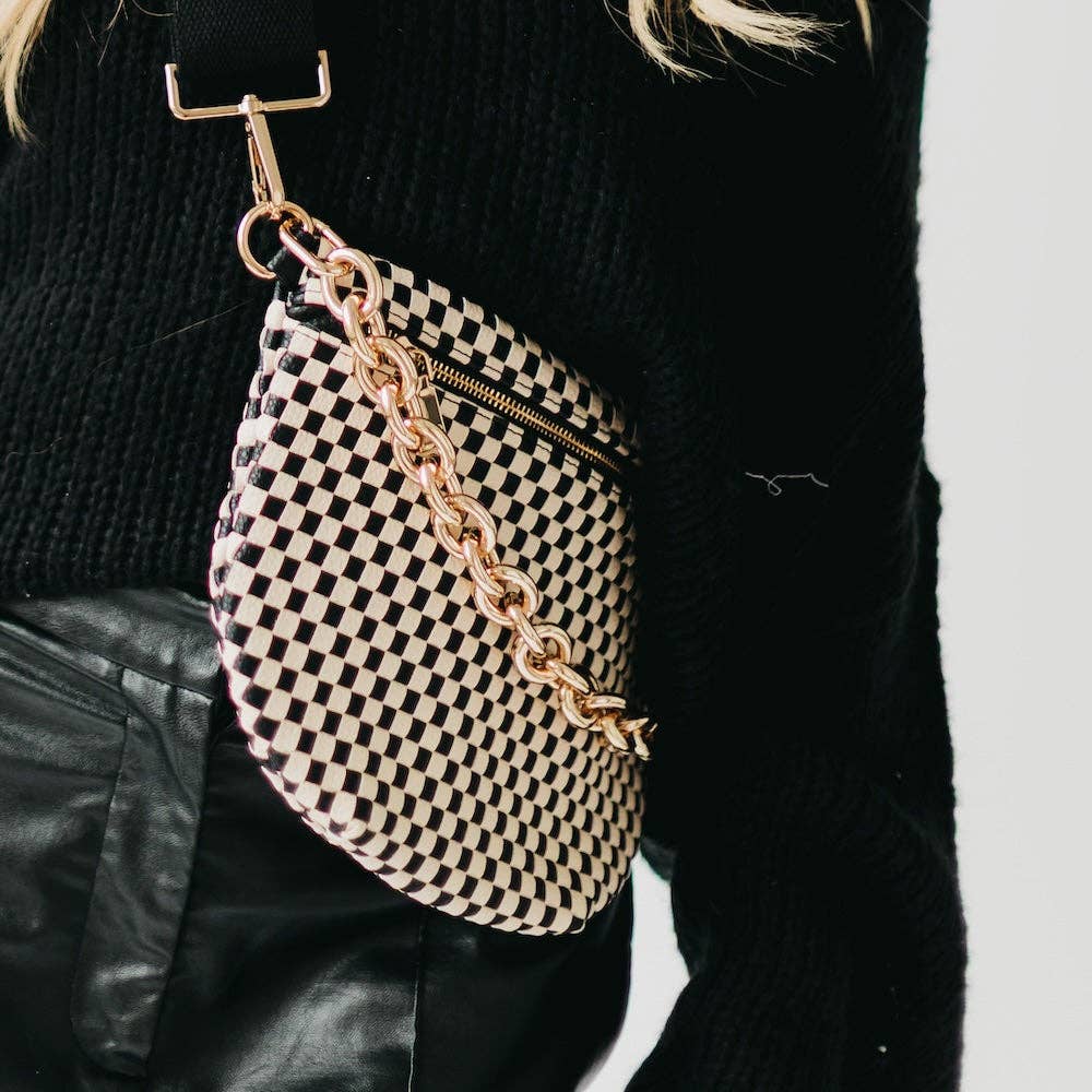 Gold metal chain shoulder strap accessory for handbags