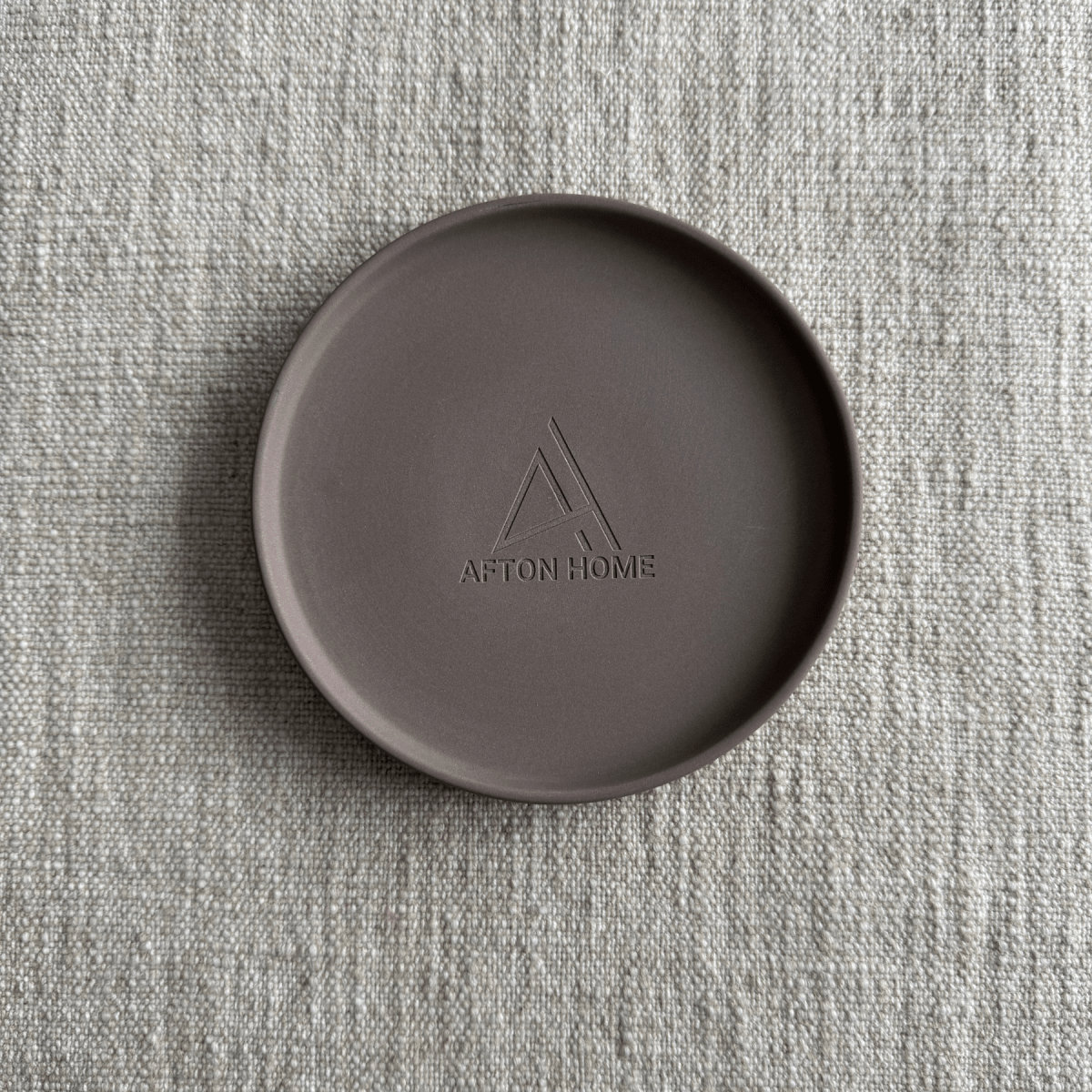 Matte ceramic Gallery Candle Plate for catching candle drips