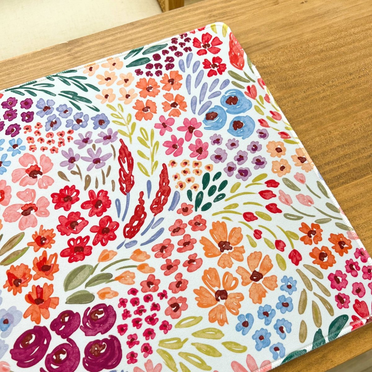 Countryside Blooms Desk Pad: Small - Pages & Parcels