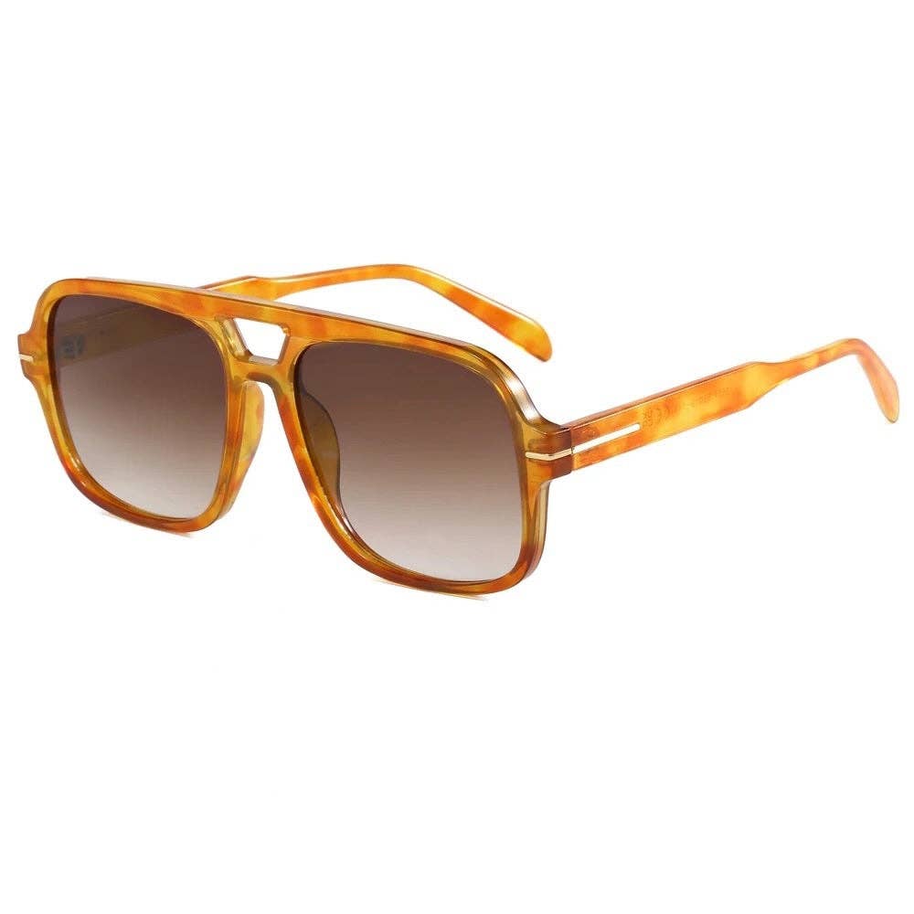 Oversized aviator sunglasses with a soft-cloth case