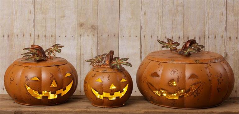 Nesting Pumpkins - Pages & Parcels
