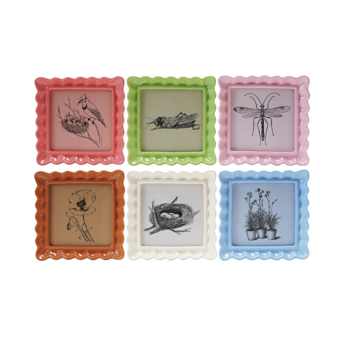 Resin photo frame with a ruffled edge, holds a 4 by 4 inch photo