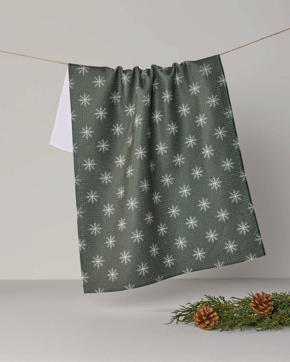 Snowy Tea Towel - Holiday 2026 - Pages & Parcels