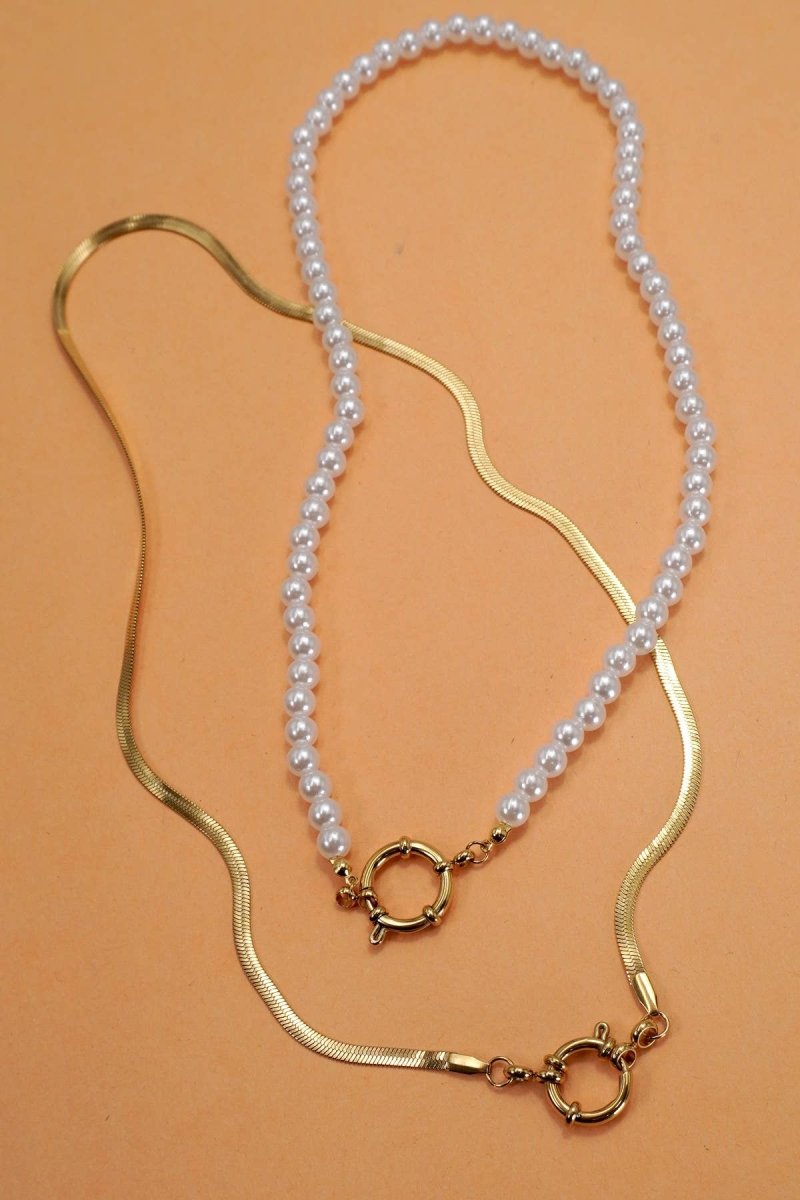 Tarnish-free stainless steel chain necklace with charm spring clasp