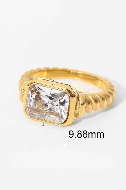 Tarnish-free stainless steel ring with rhinestone band