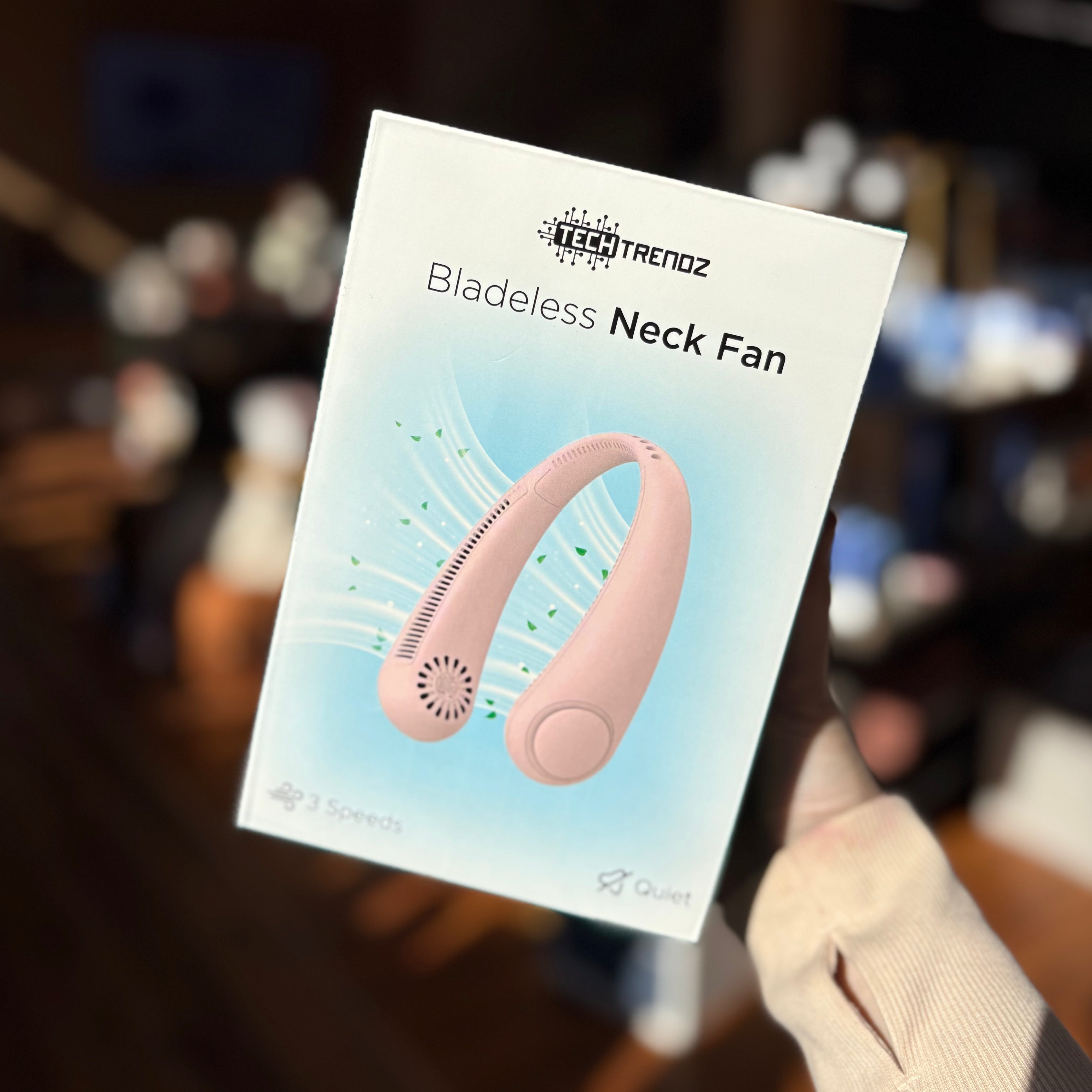 Bladeless neck fan
