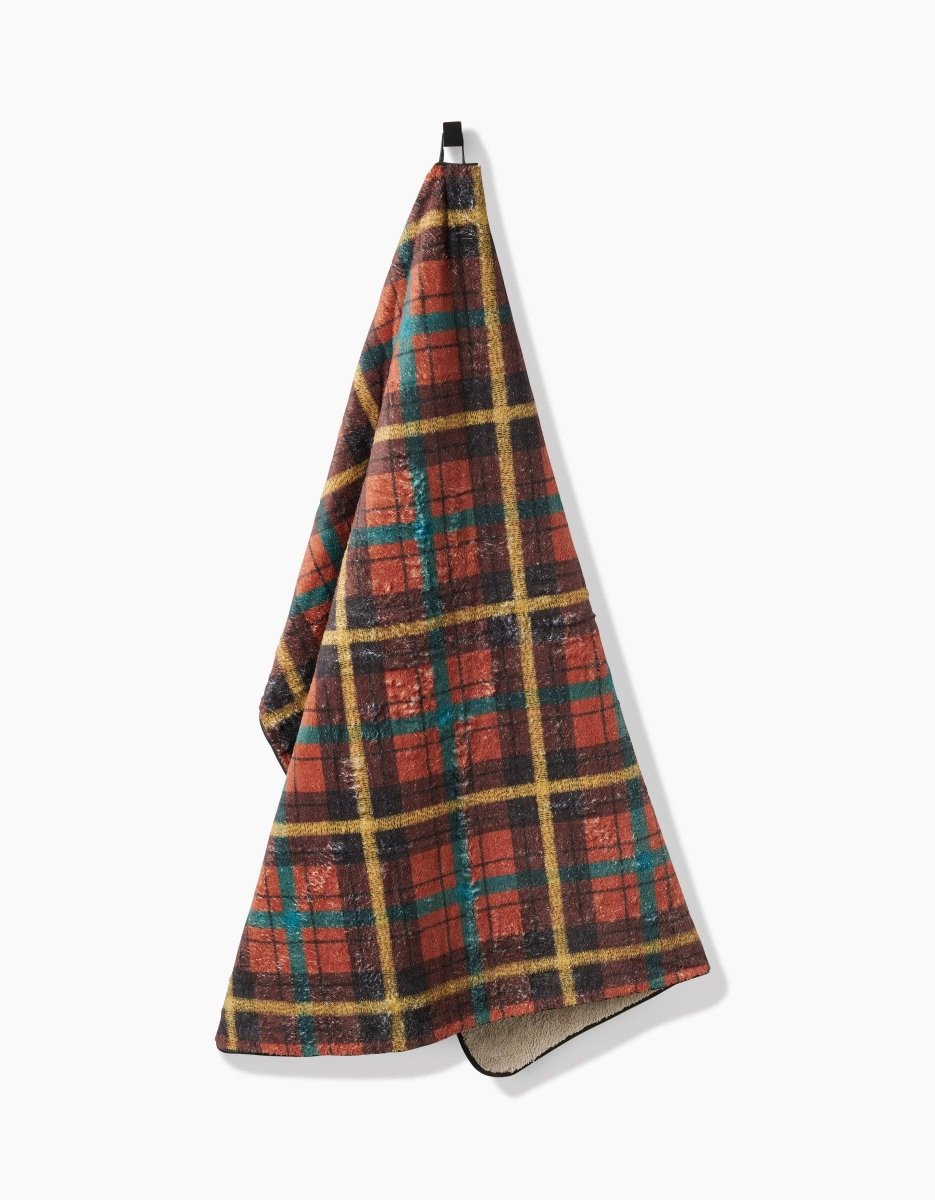 Vesper Plush Towel - Pages & Parcels